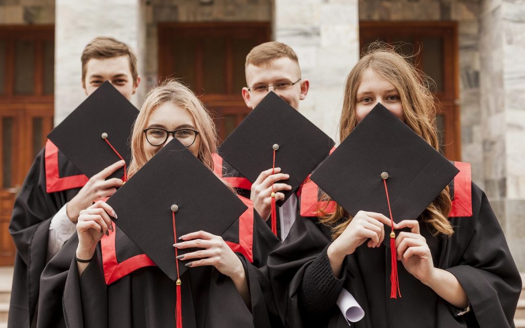 Students on the graduation day